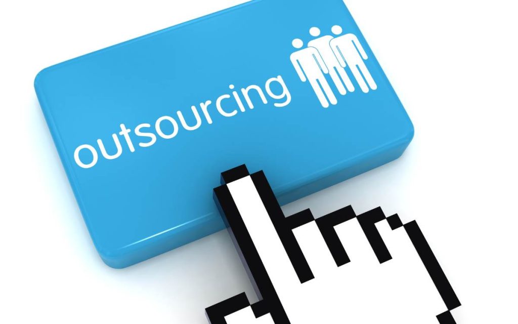 En la imagen se ve una representación de outsourcing de nominas